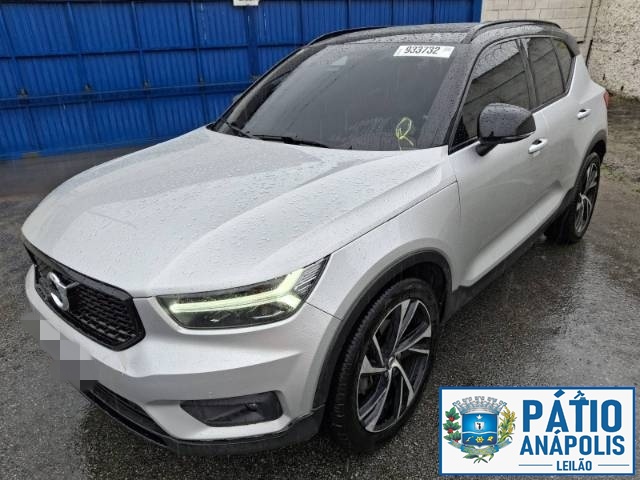 XC40 T5 R-DESIGN AWD 2.0 DRIVE-E TURBO